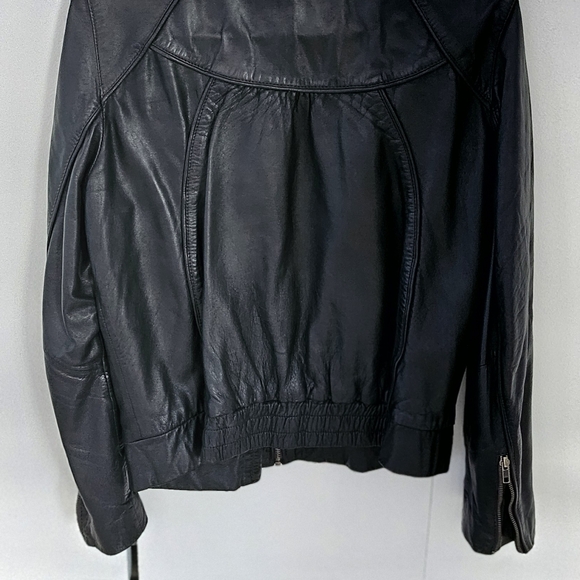 Black leather jacket - Size M/L - Picture 5 of 7